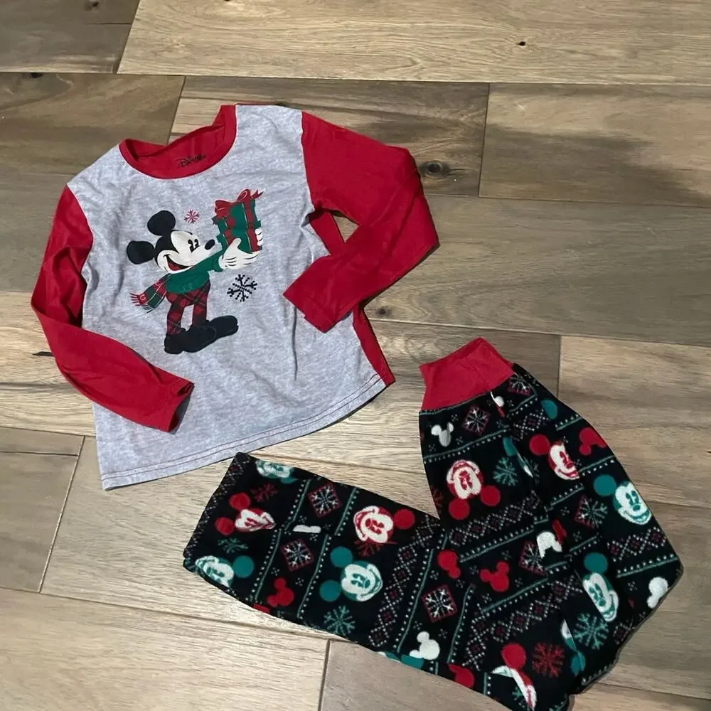 Disney Mickey Mouse Christmas Pajama Set Size 8 Cosy Comfort